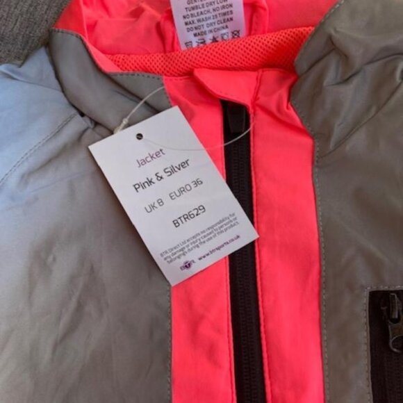 BTR Ladies High Visibility Reflective Silver/Pink Cycling and Running Jacket - Picture 5 of 9